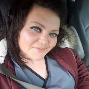 Meet your Posher, Hilary